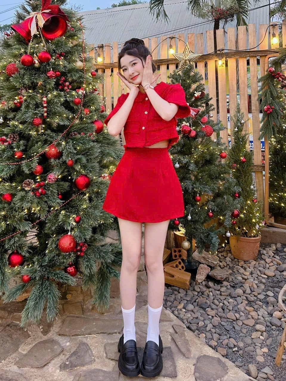 Set Chanel red