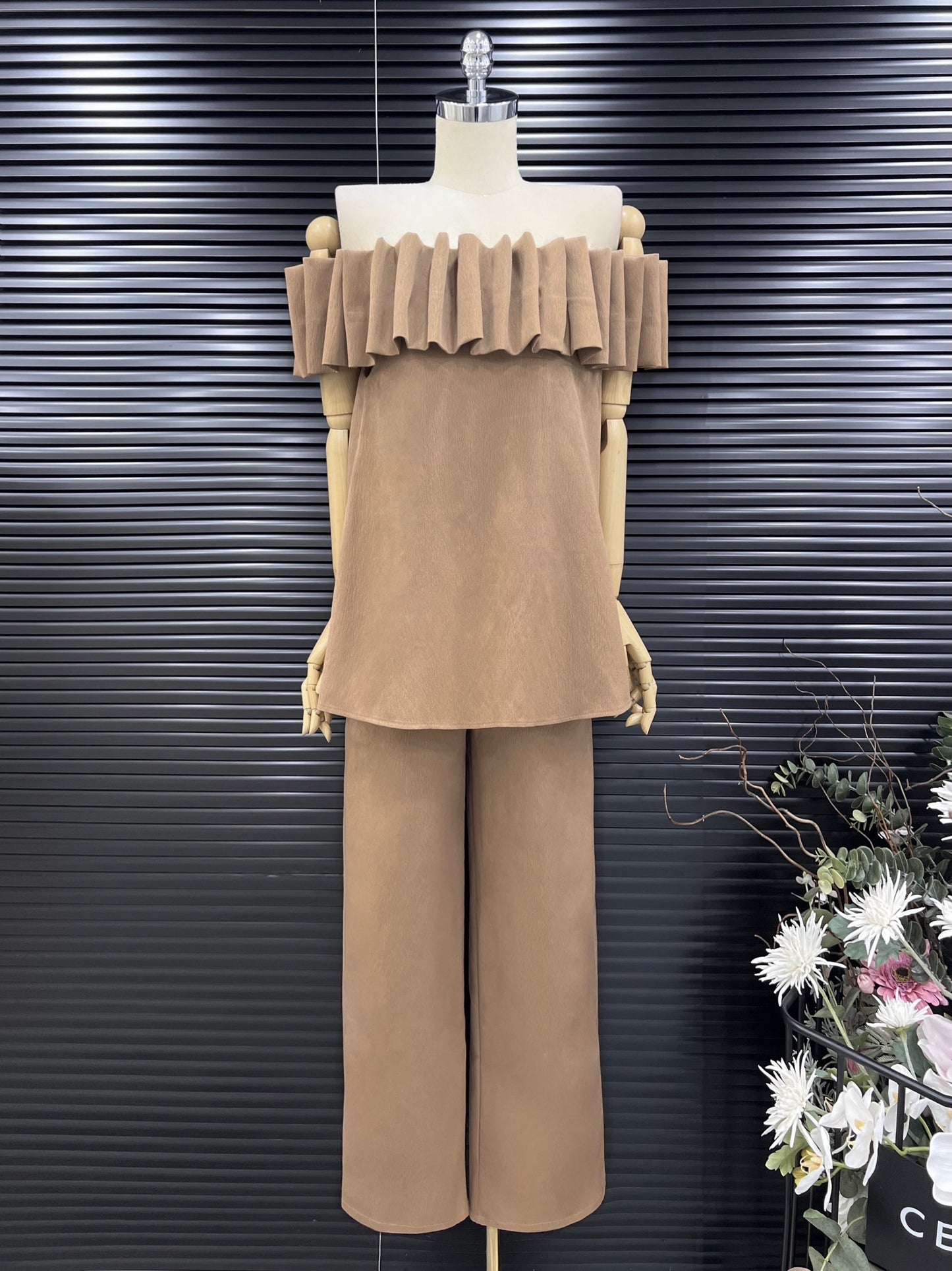Set brown off shoulder