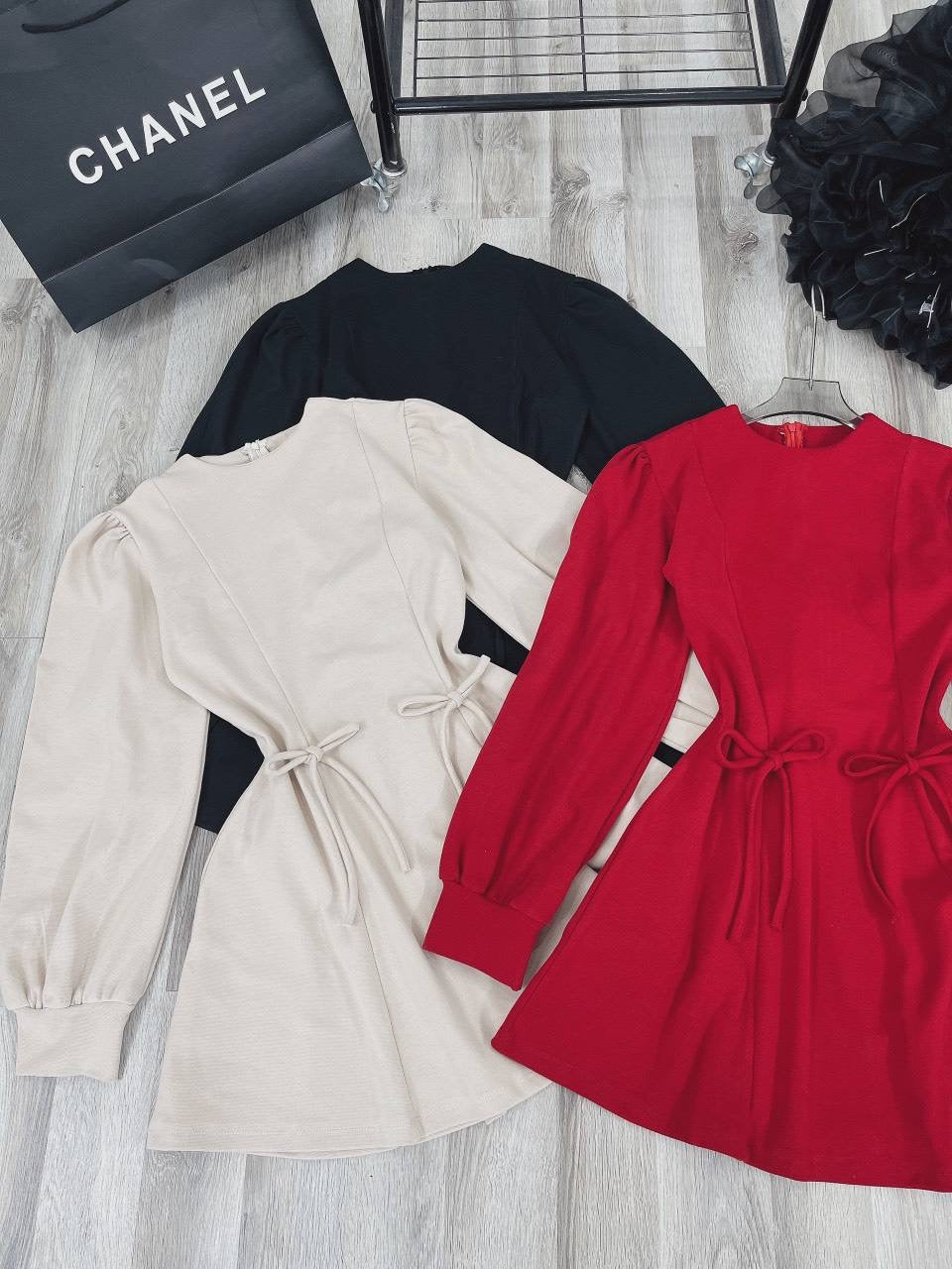 Dress red