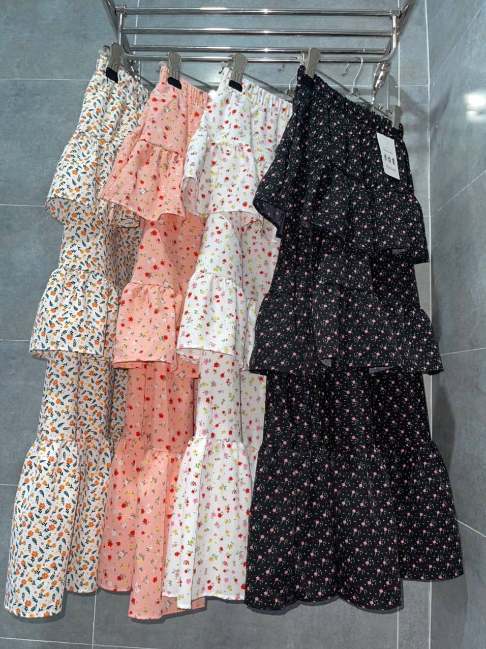 Skirt 3layers flowers pattern