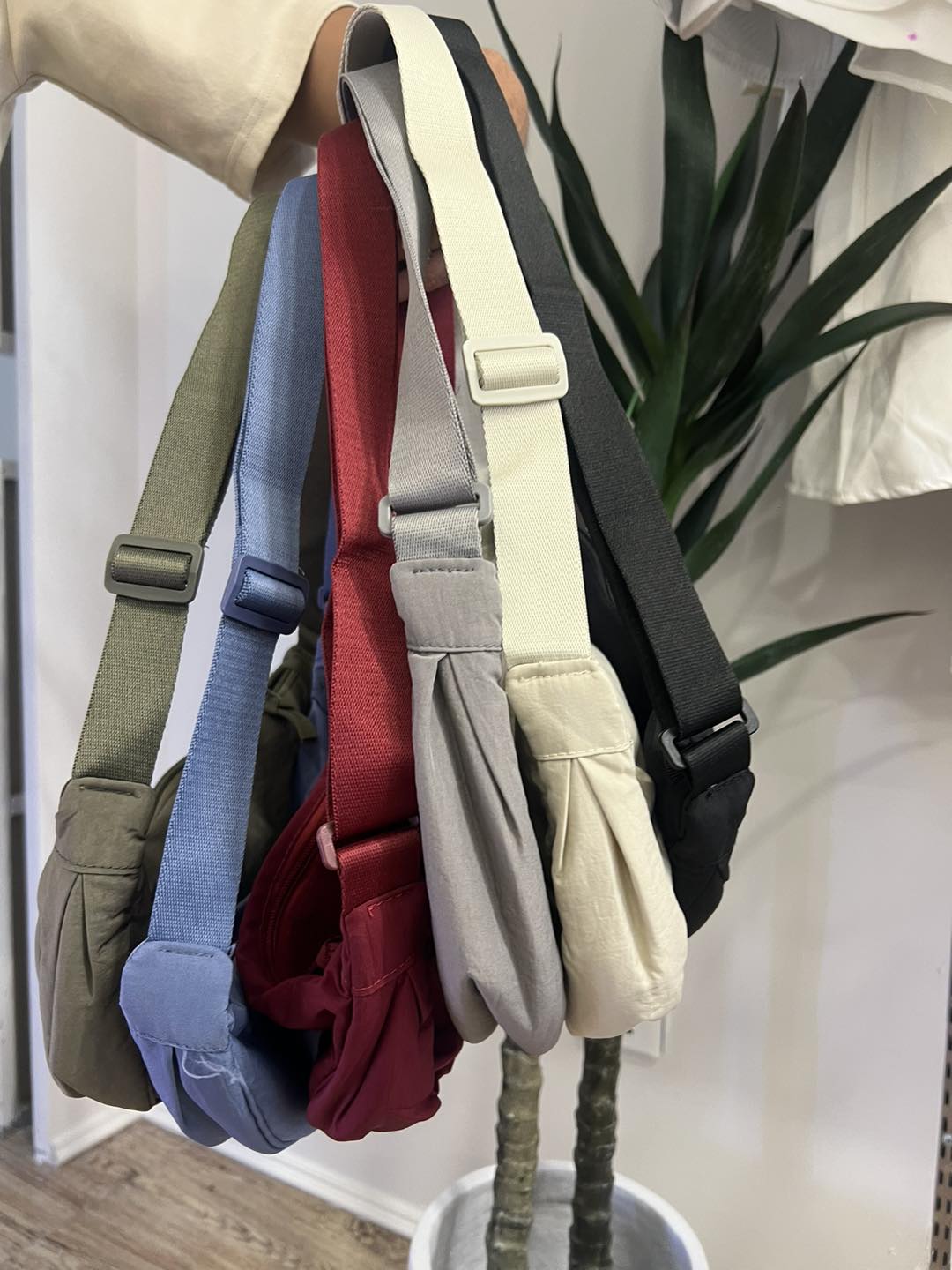 Handbags S
