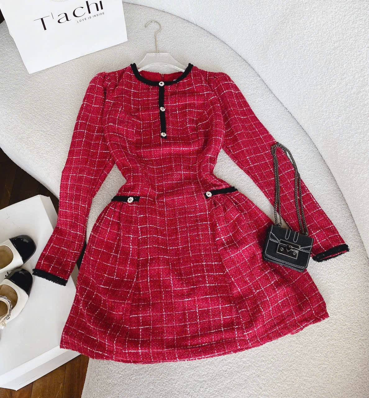 Dress red chanel