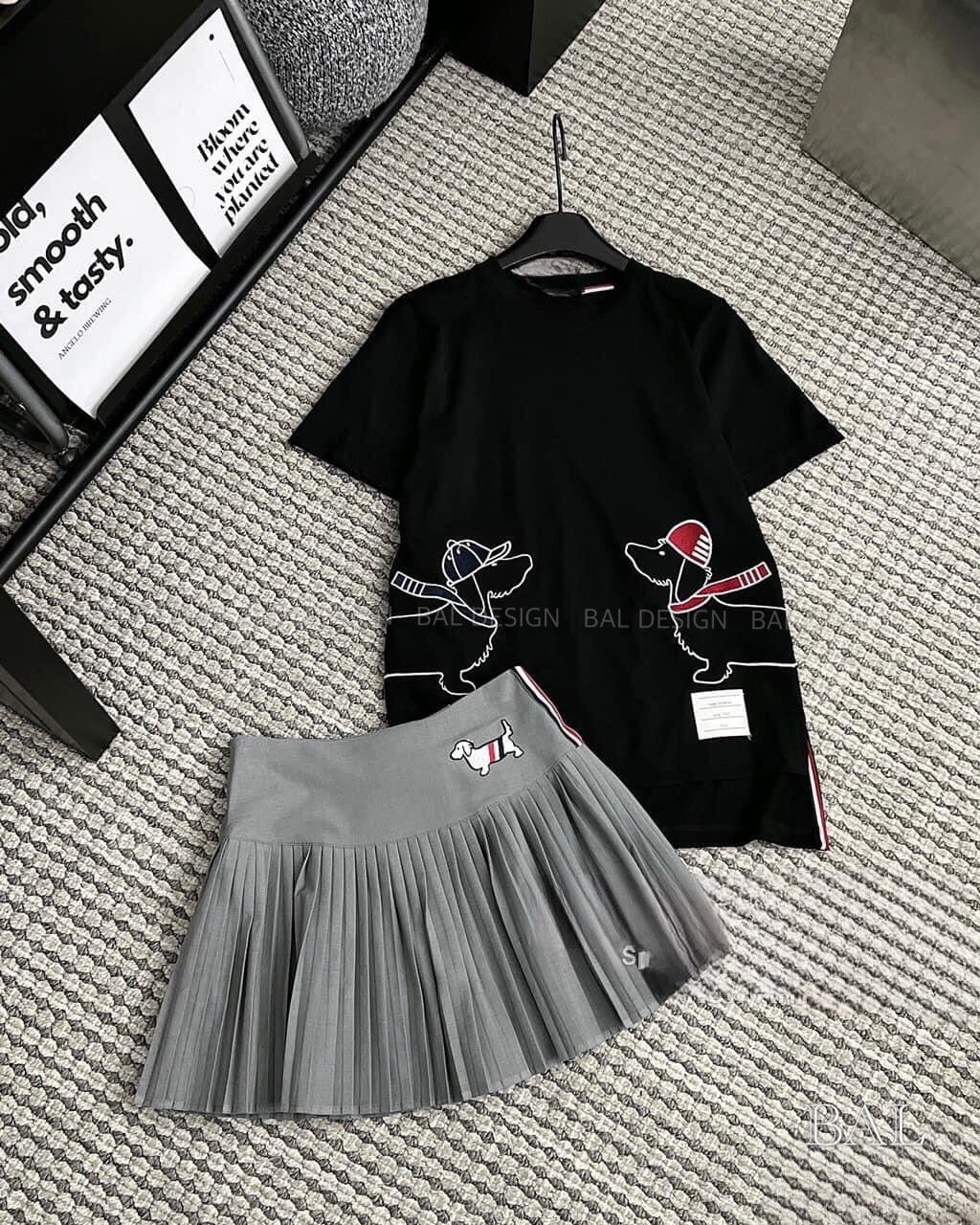 Set dog black white