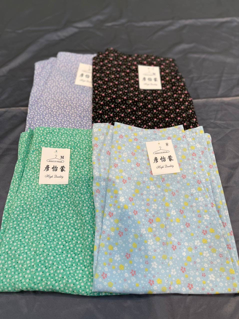 Skirt straight flowers pattern