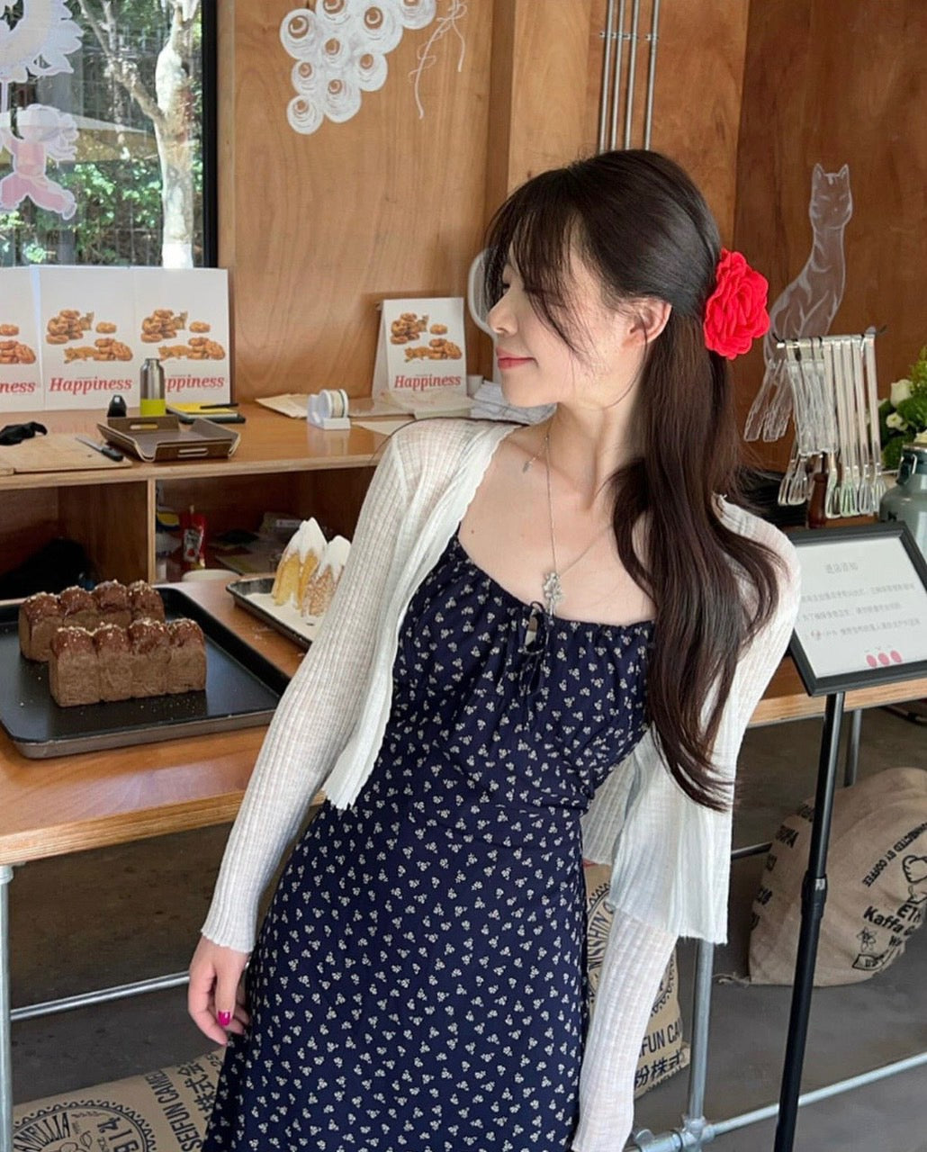 Set dress blue with white shirt