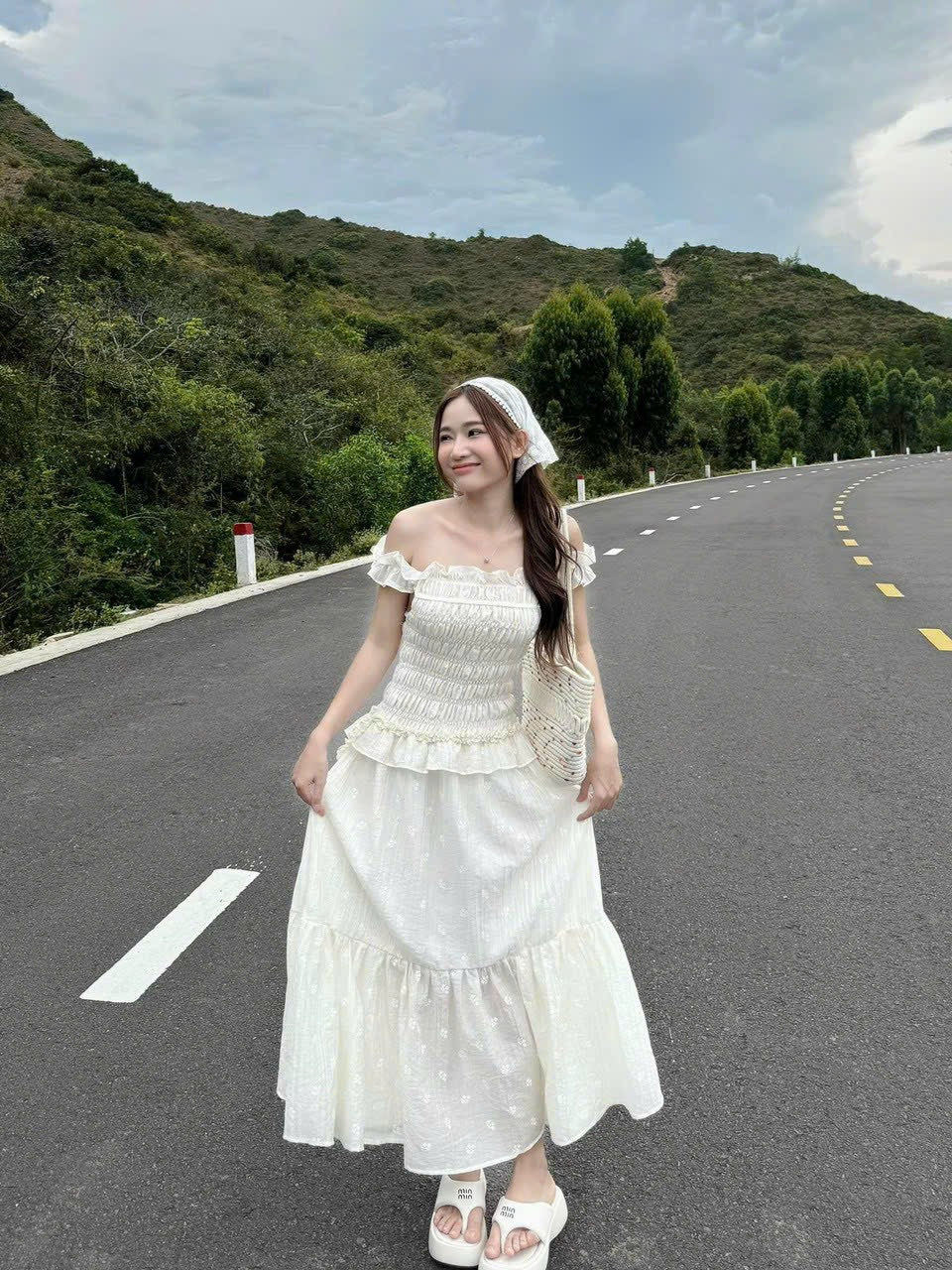 Dress free bow hair