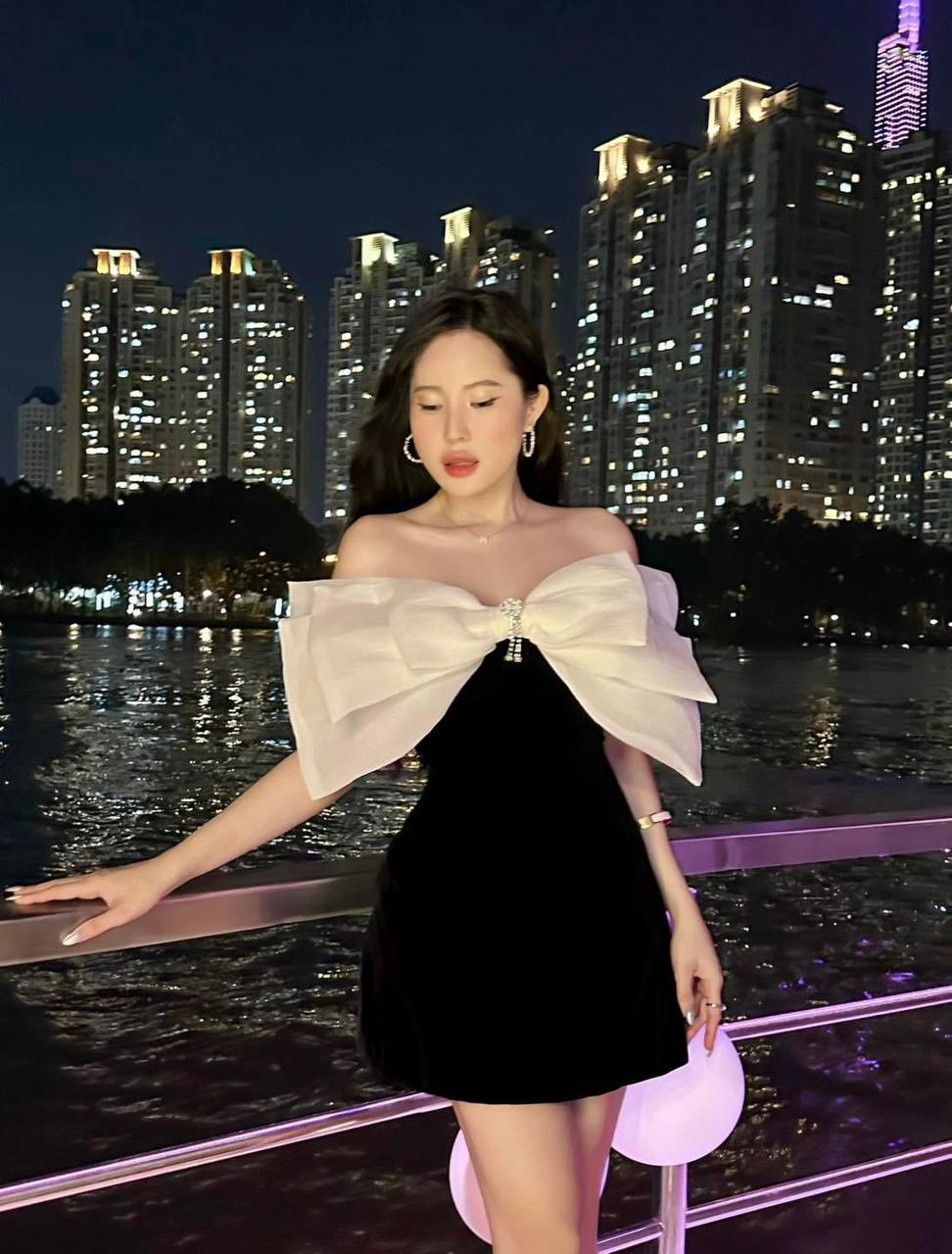 Party black dress