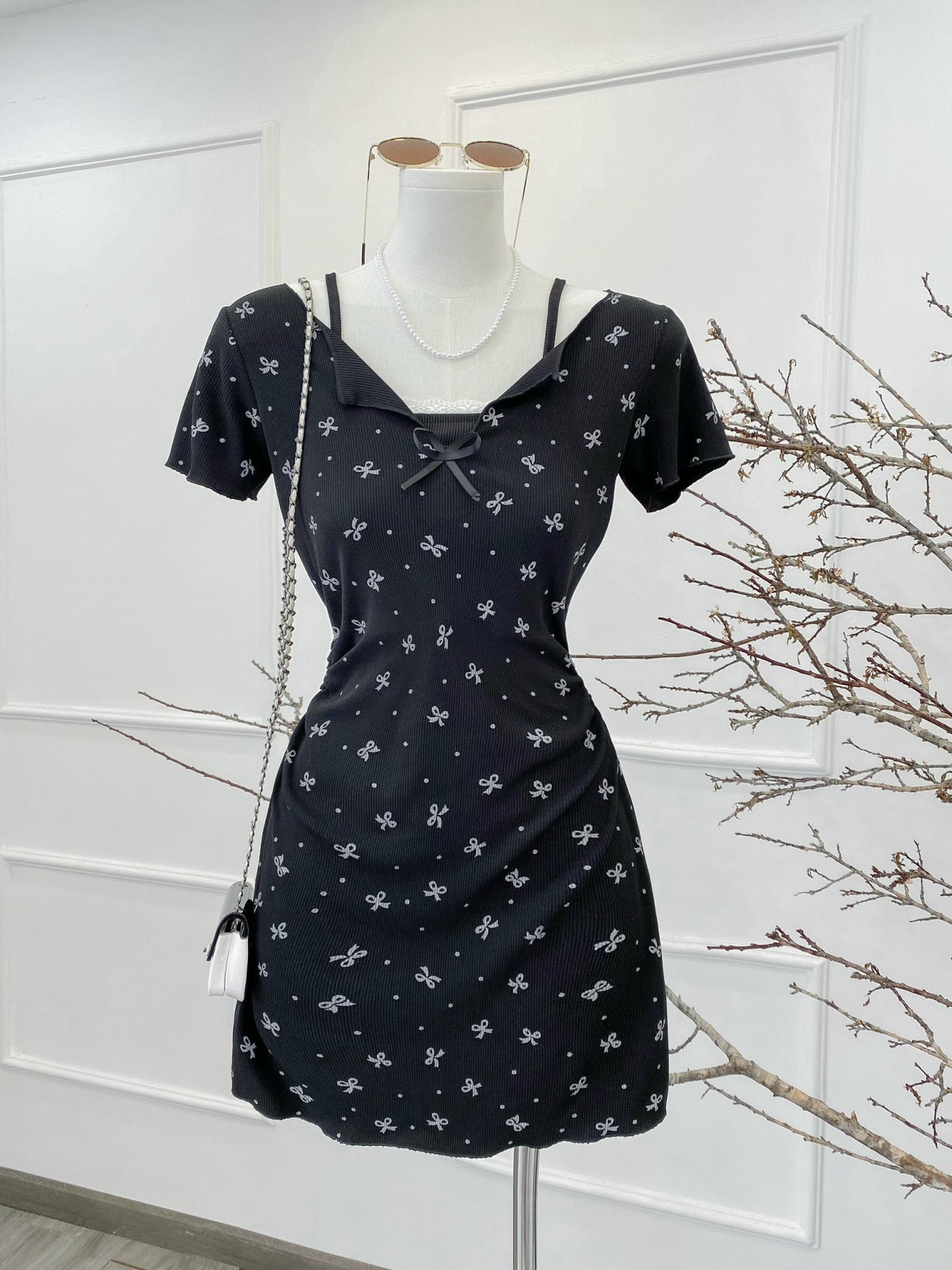 Dress bow black grey