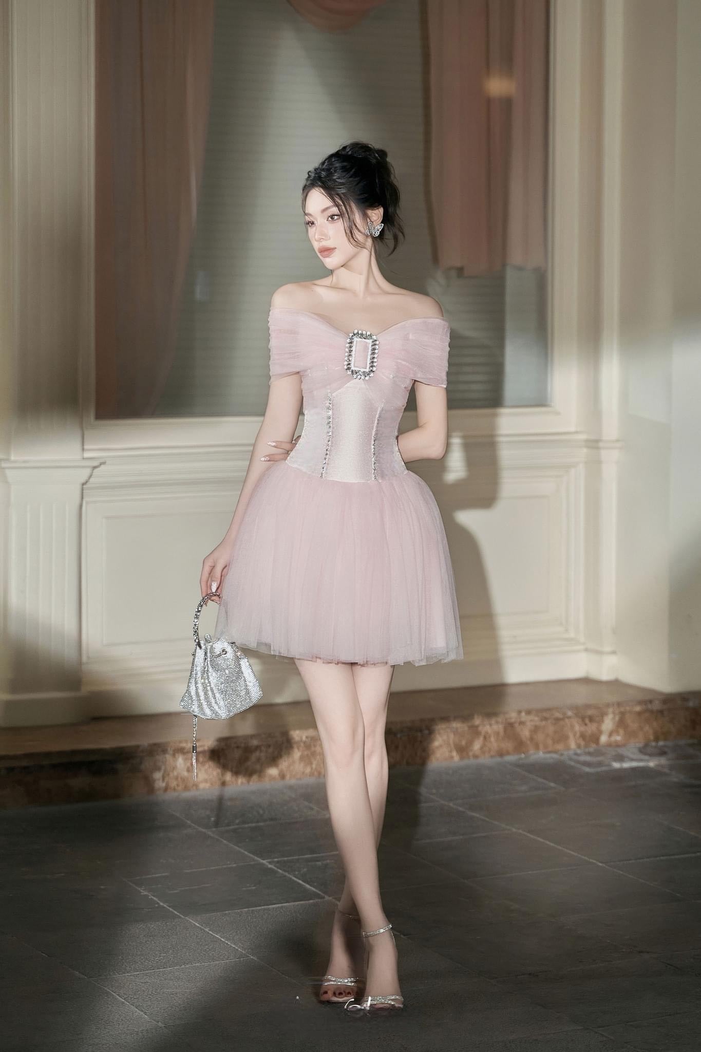 Party pink dress