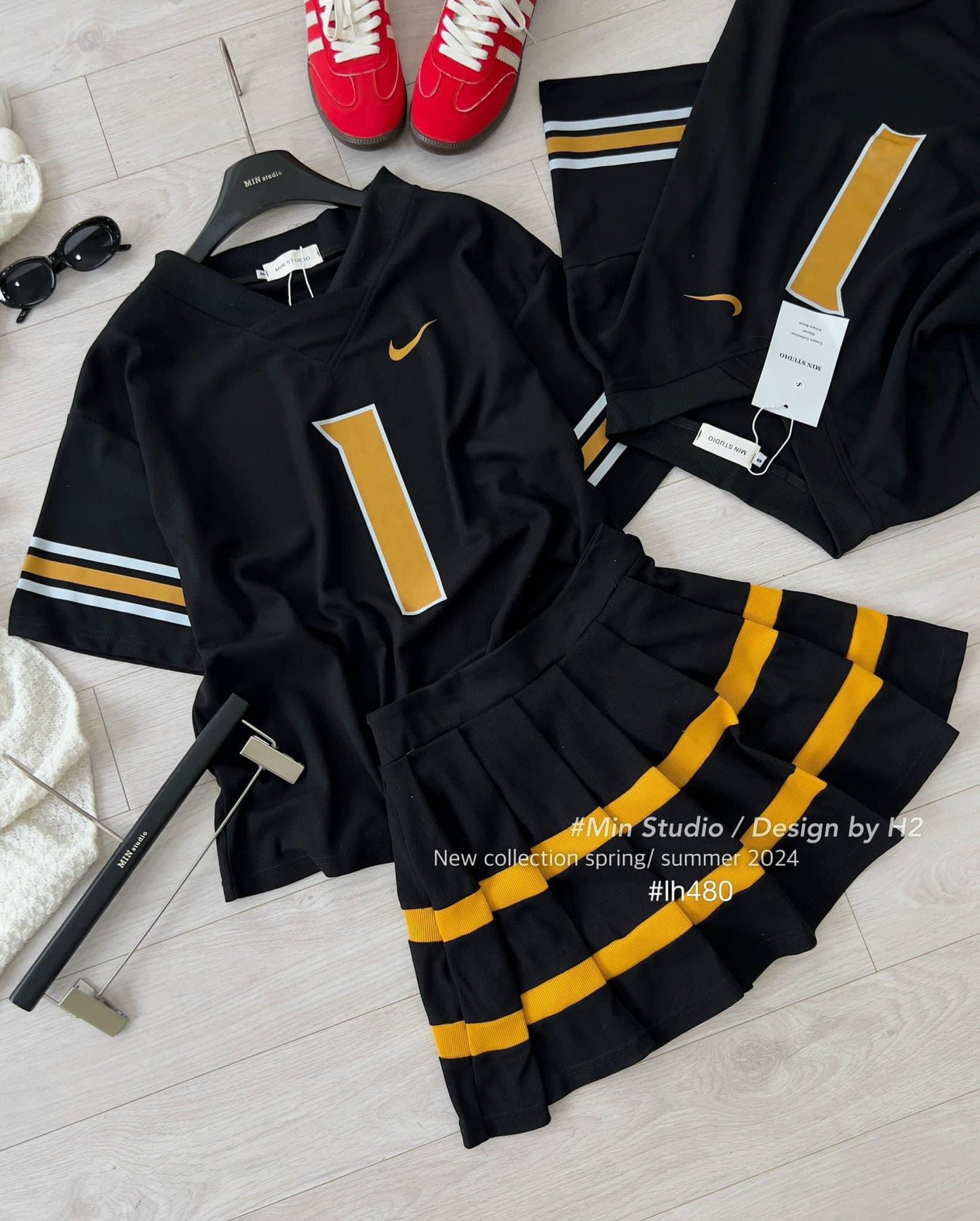 Set black yellow N1