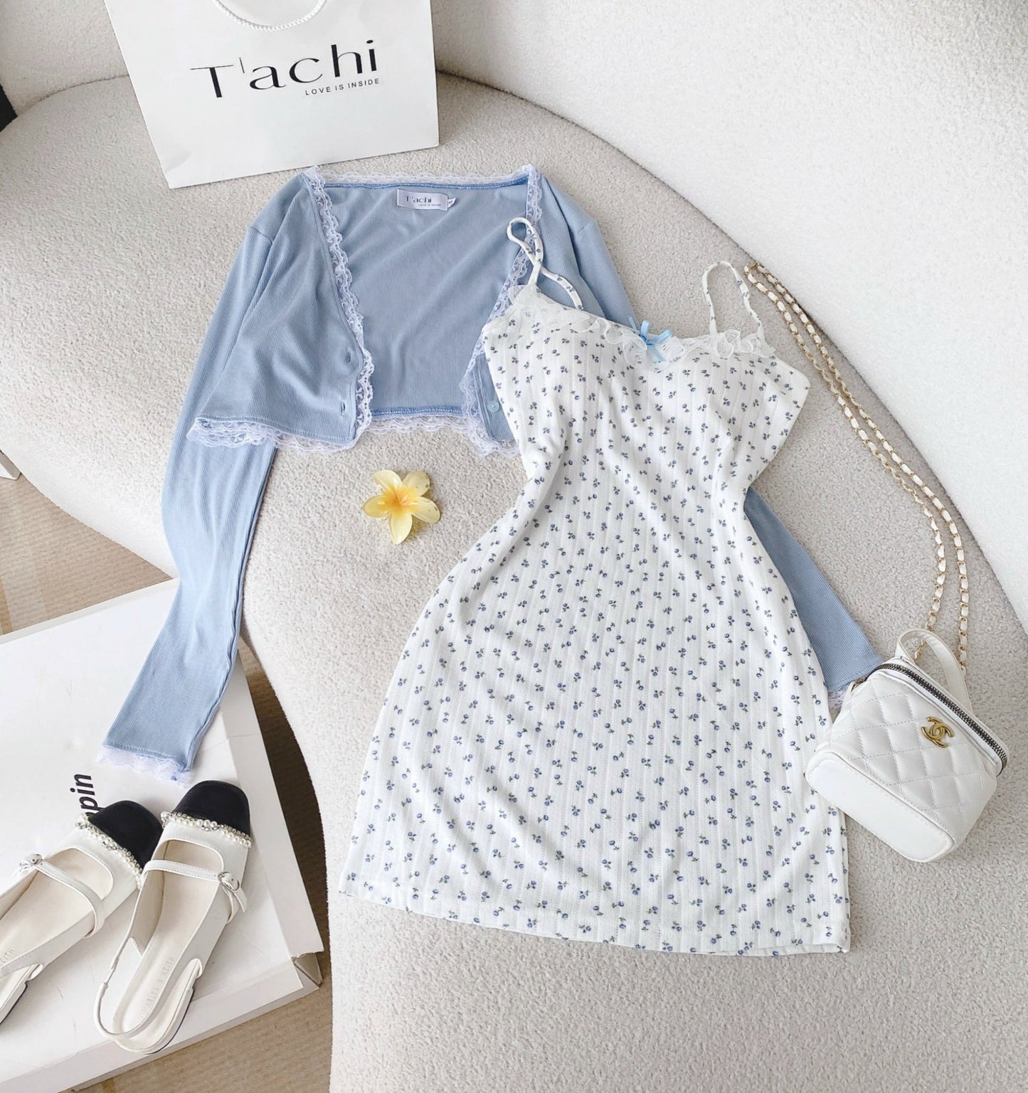 Set dress blue