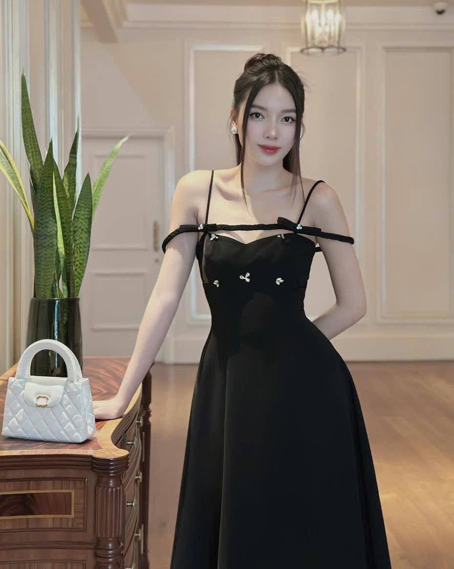 Party dress best white black