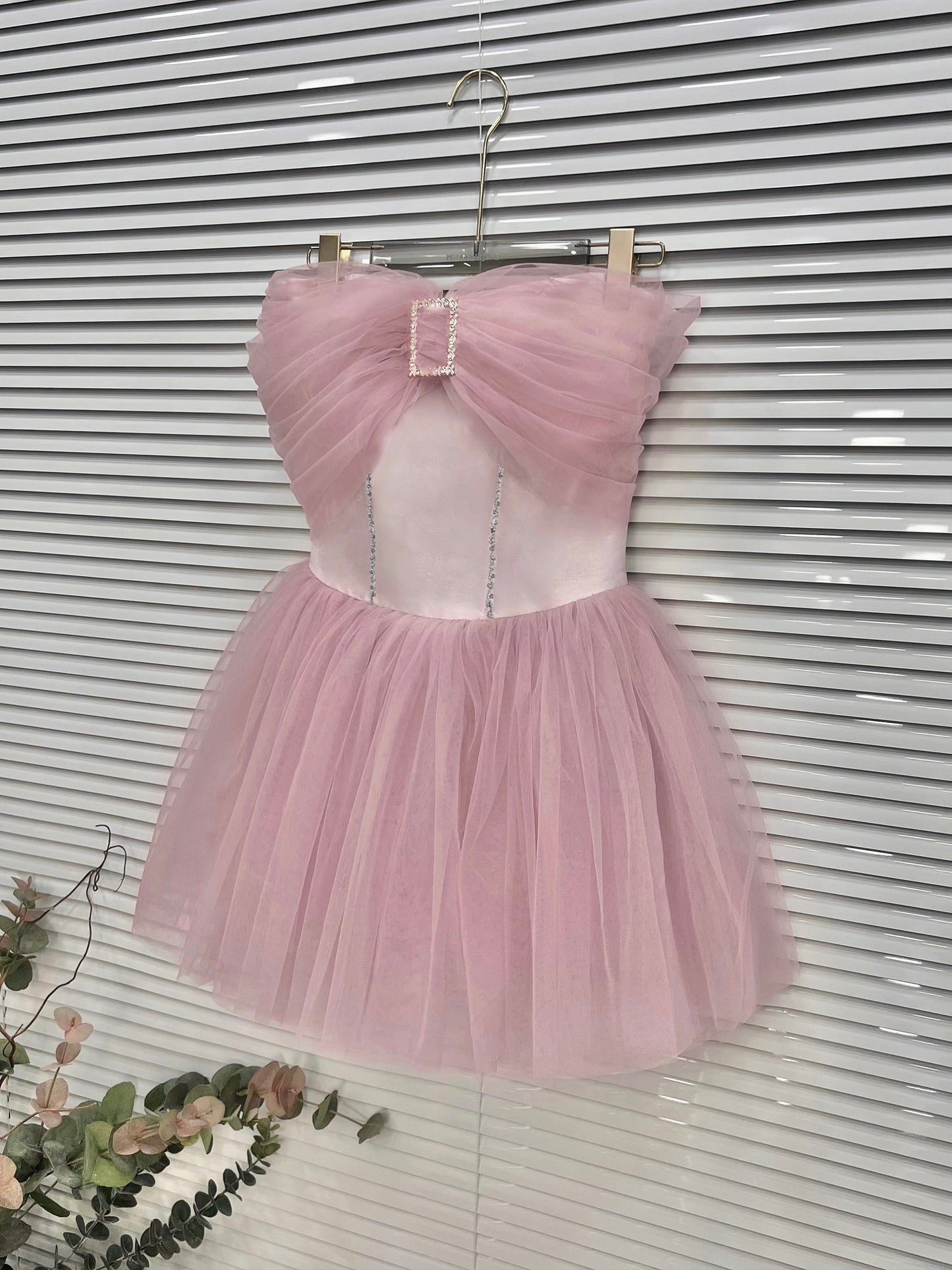 Party pink dress