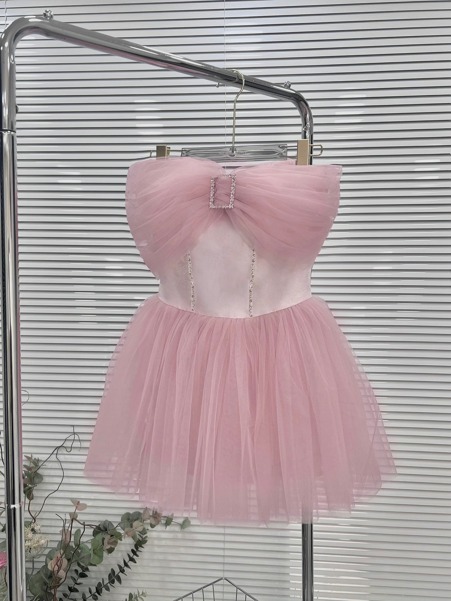 Party pink dress