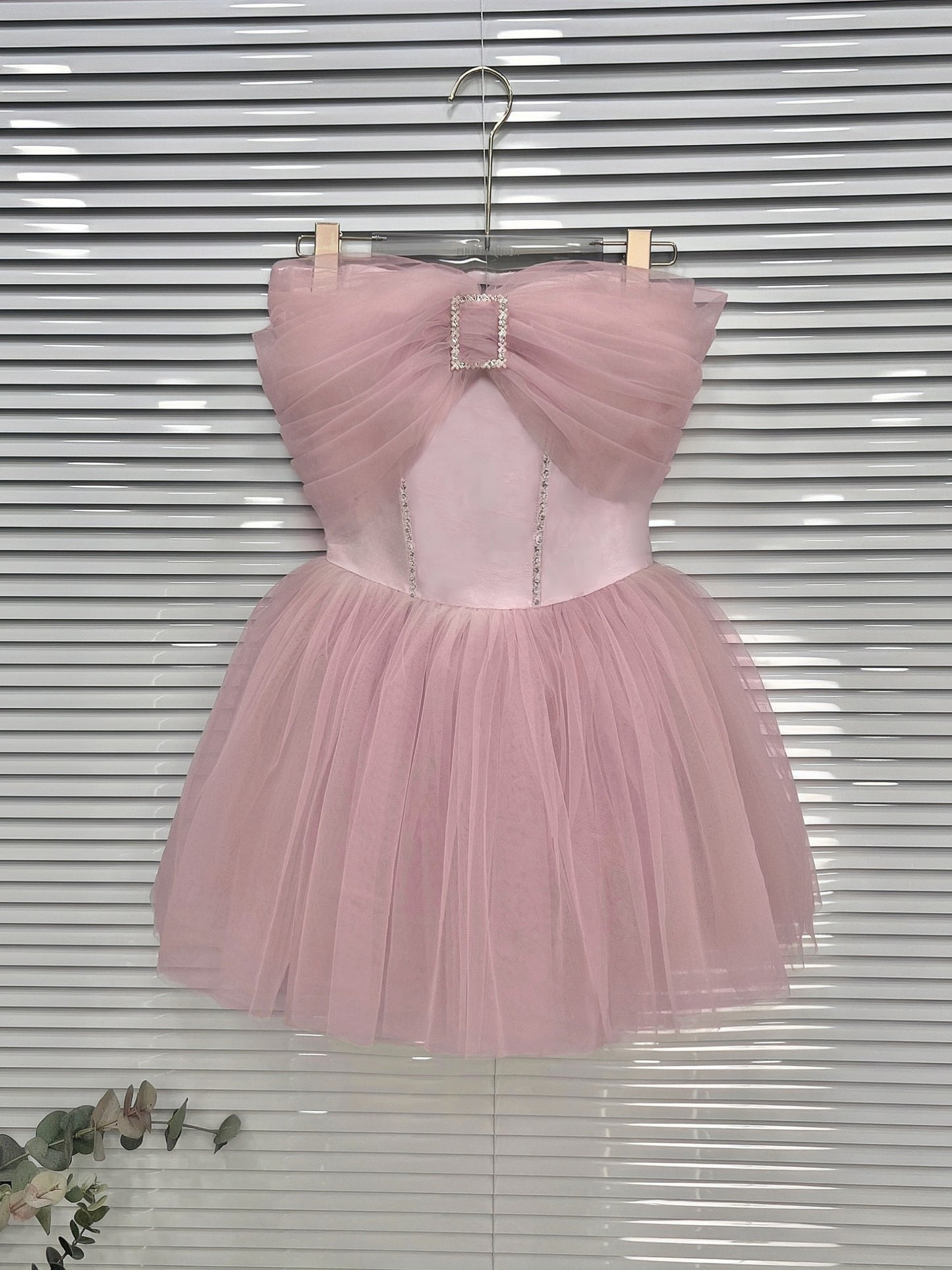 Party pink dress