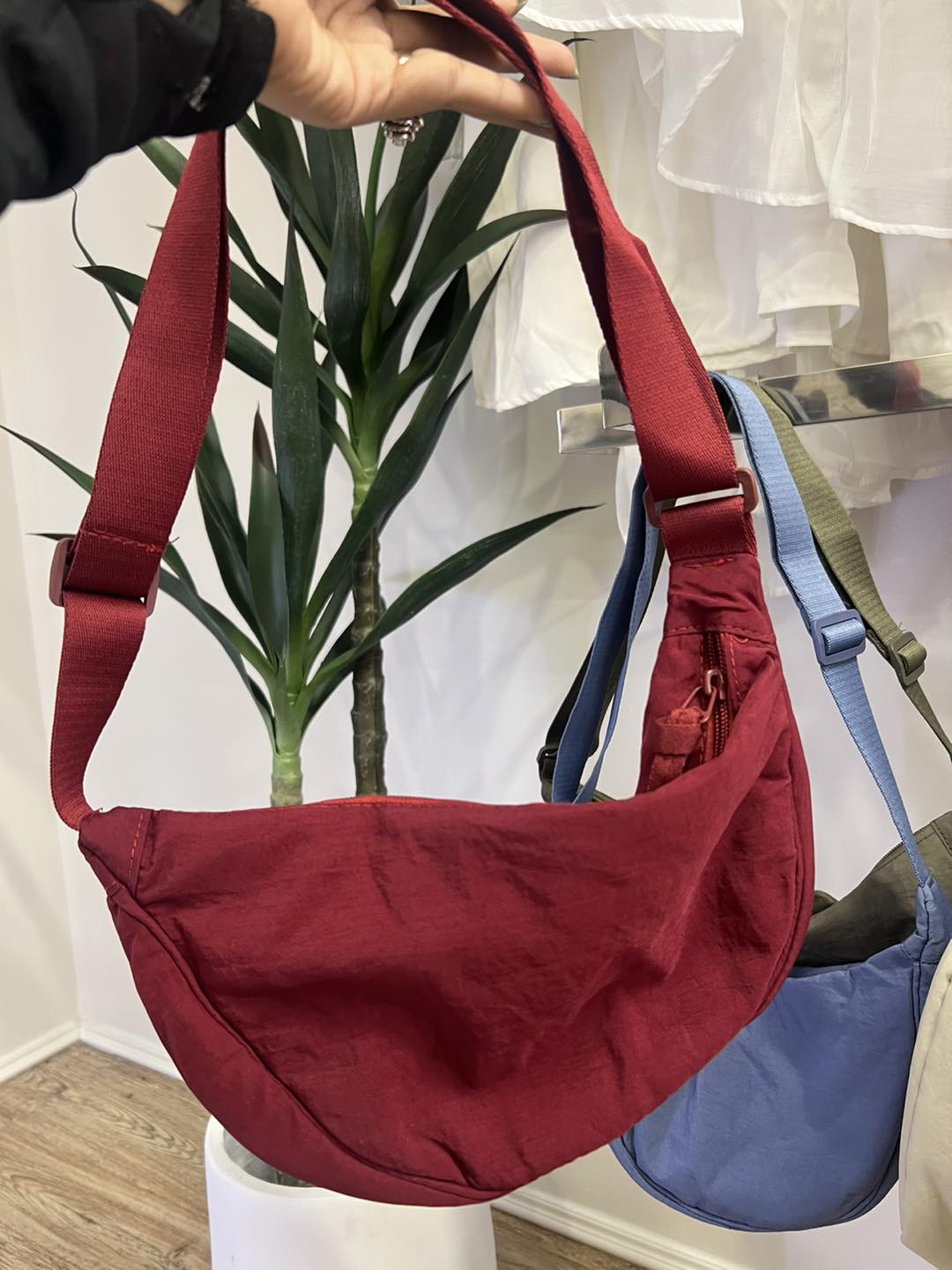 Handbags S