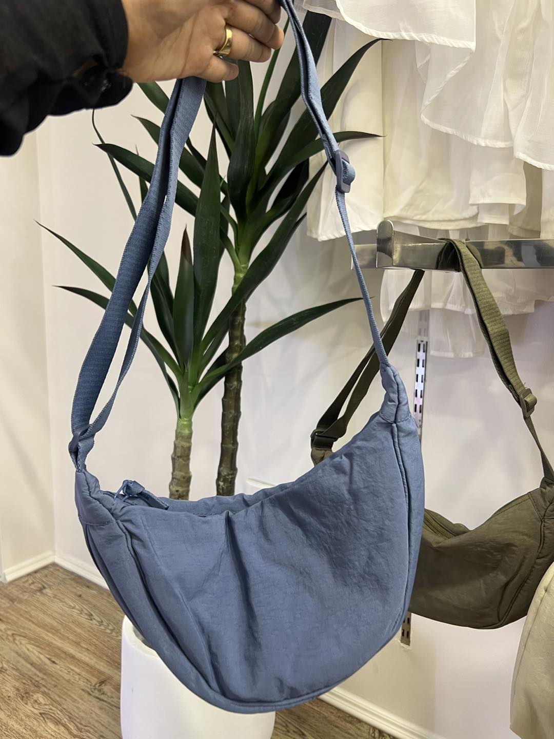 Handbags S