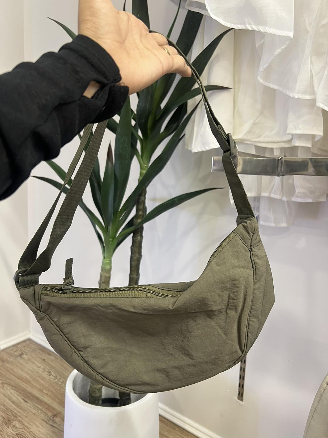 Handbags S