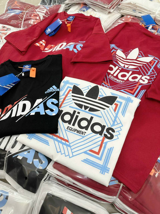 T-shirt adidas