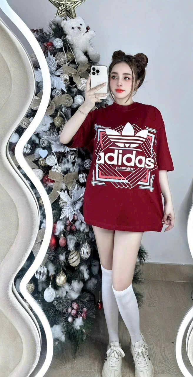 T-shirt adidas