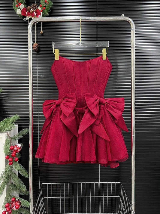 Party red bow