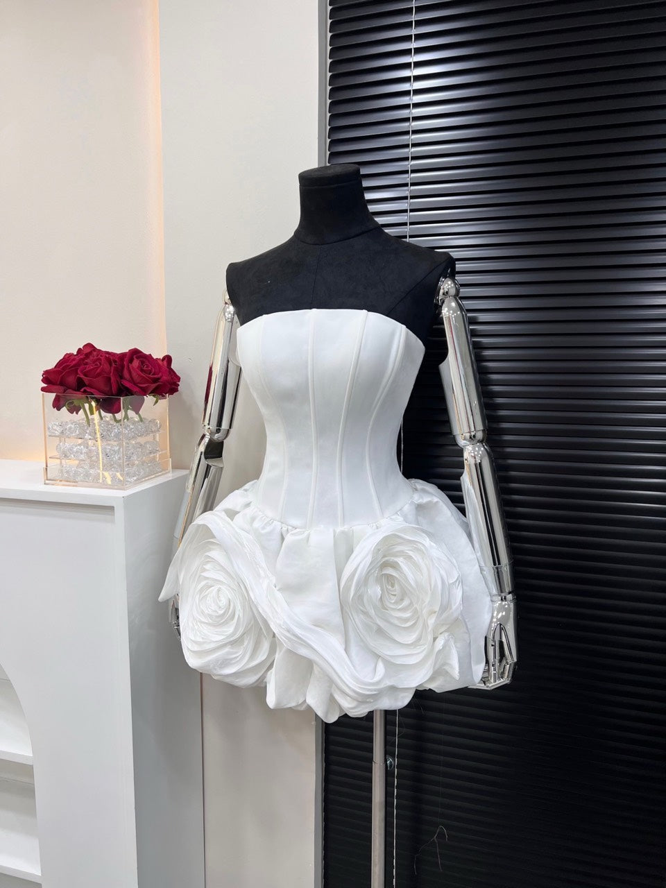 Party dress w b