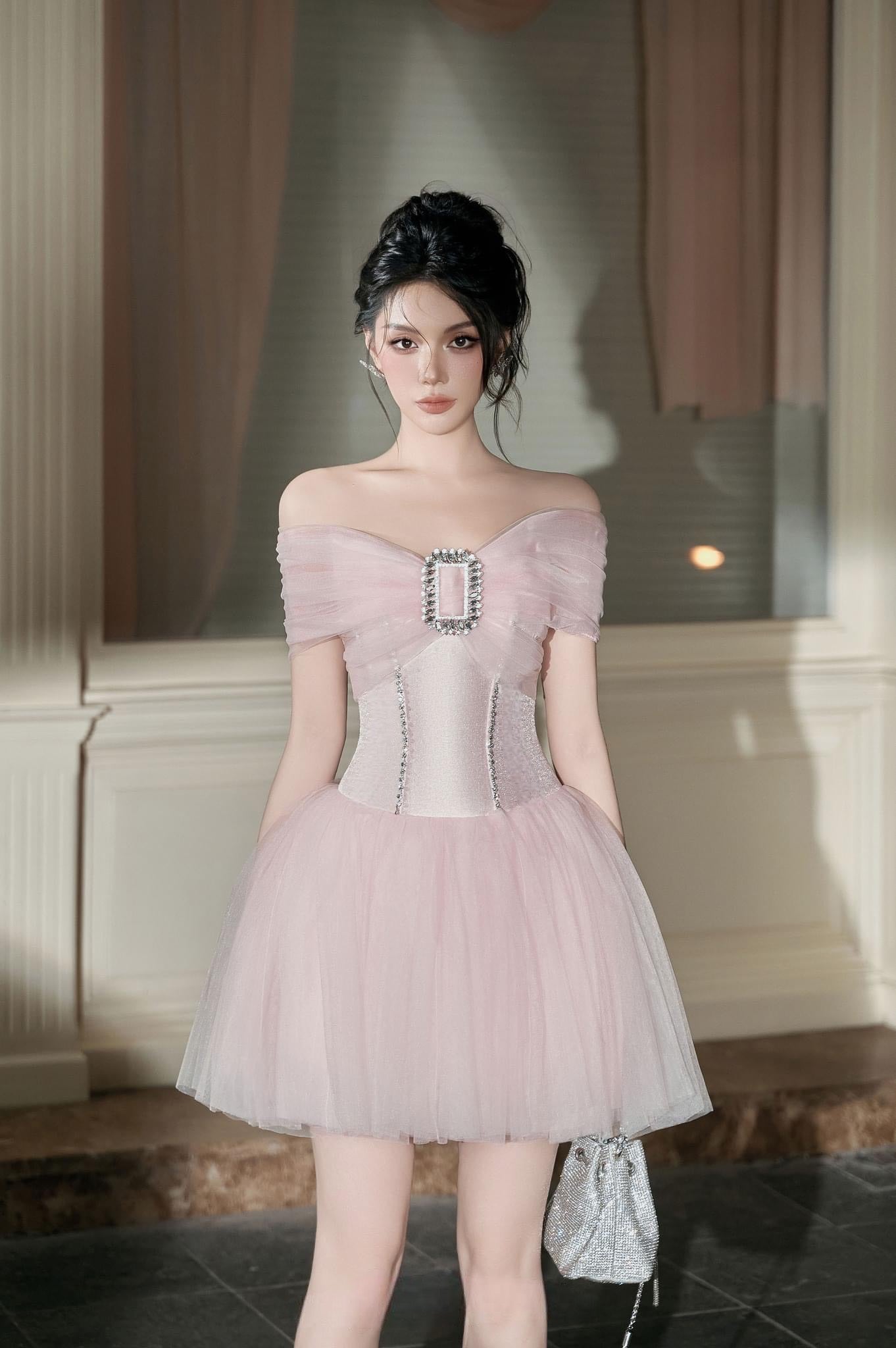 Party pink dress