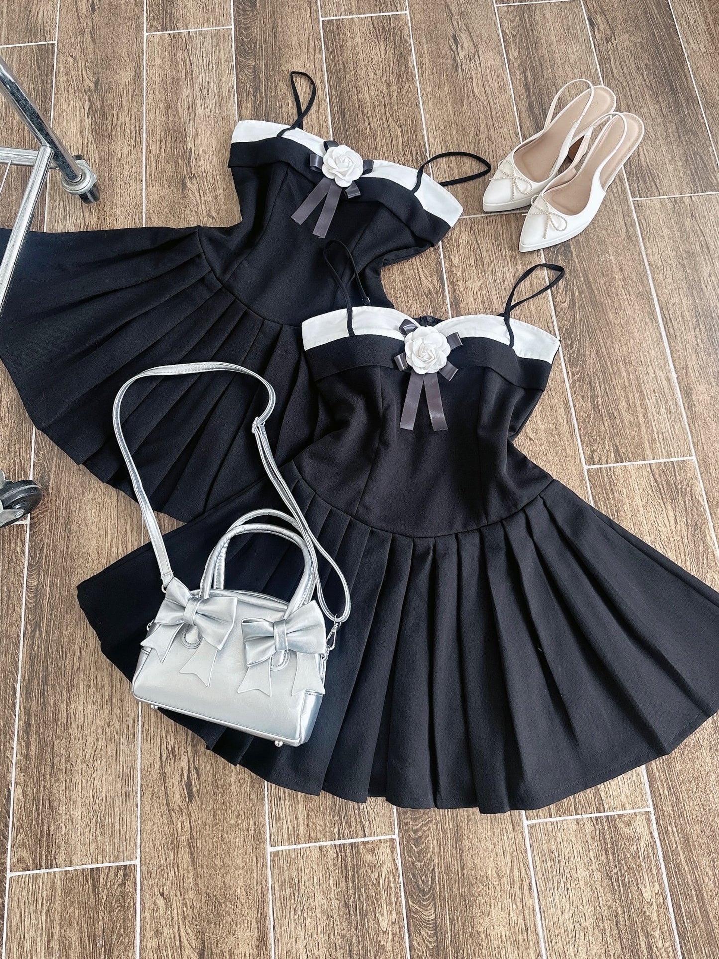 Chanel black white