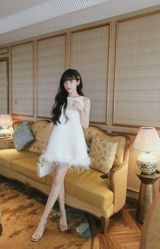 Party dress pink cream