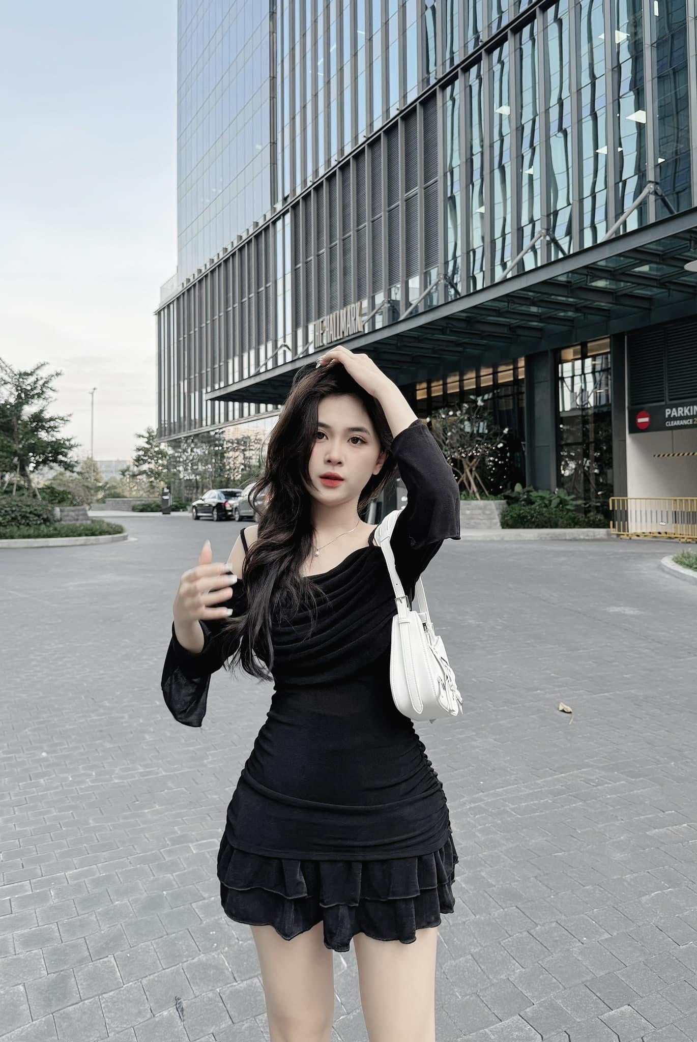 Set +skirt cream black