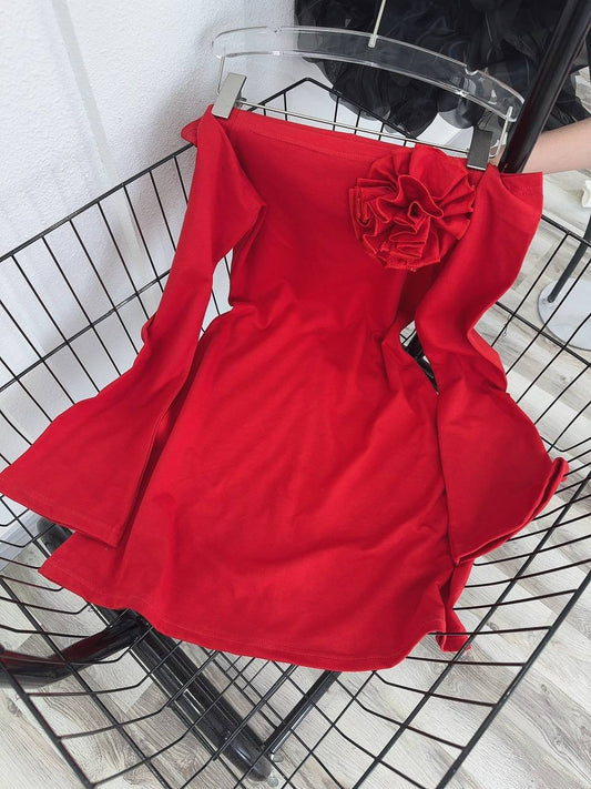 Long sleeve red dress